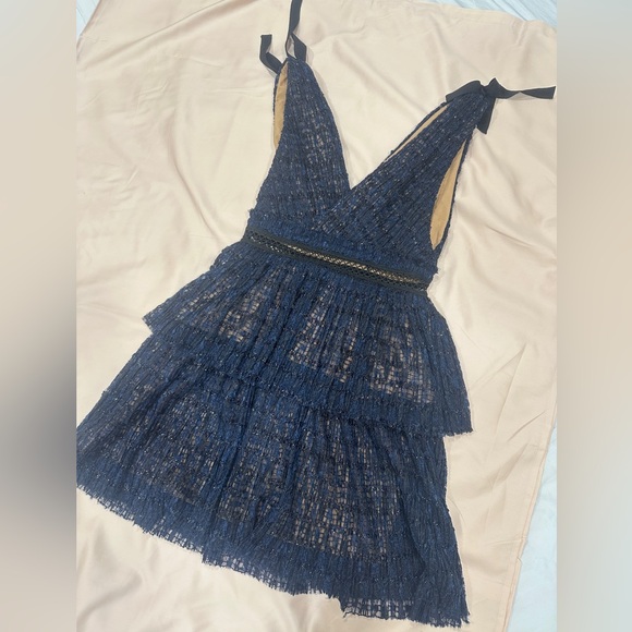 SELF-PORTRAIT V-Neck Sleeveless Metallic Mesh Cocktail Dress - Picture 3 of 5